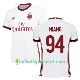 Jalkapallo Pelipaidat AC Milan NIANG 94 Vieraspaita 2017-2018 Lyhythihainen